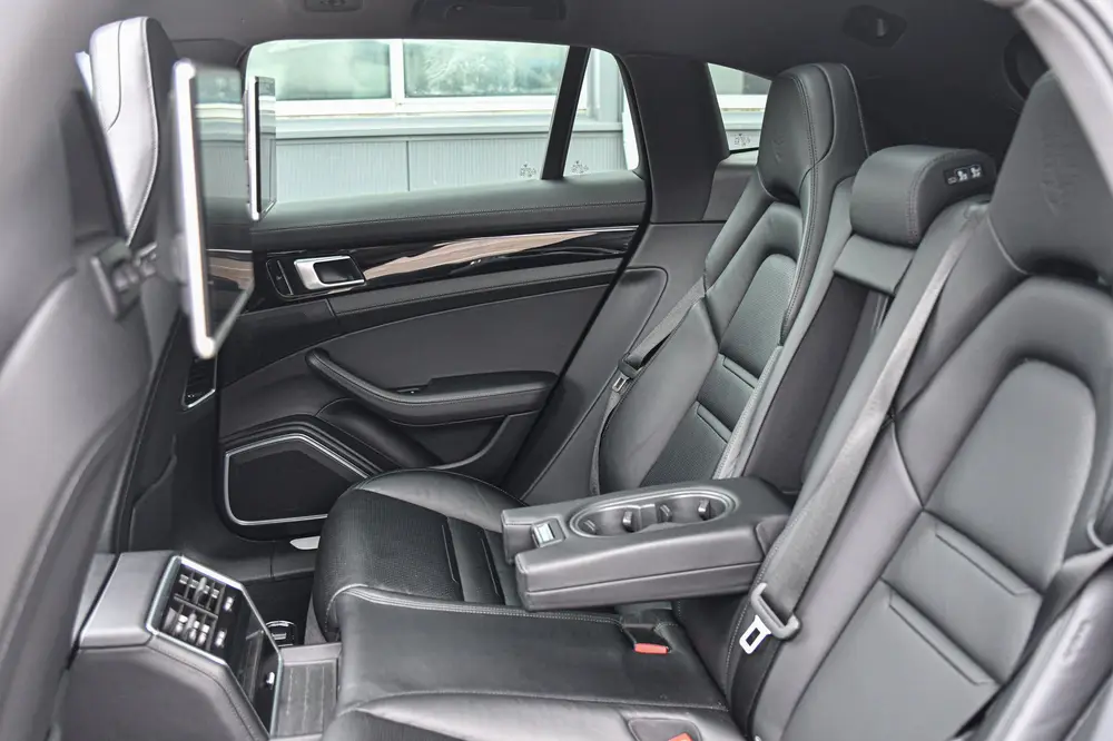 Porsche Panamera 2.9 4 E-Hybrid, Sport Chrono uit 2019, foto 19
