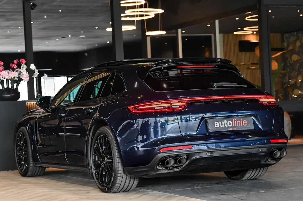 Porsche Panamera 2.9 4 E-Hybrid, Sport Chrono uit 2019, foto 2