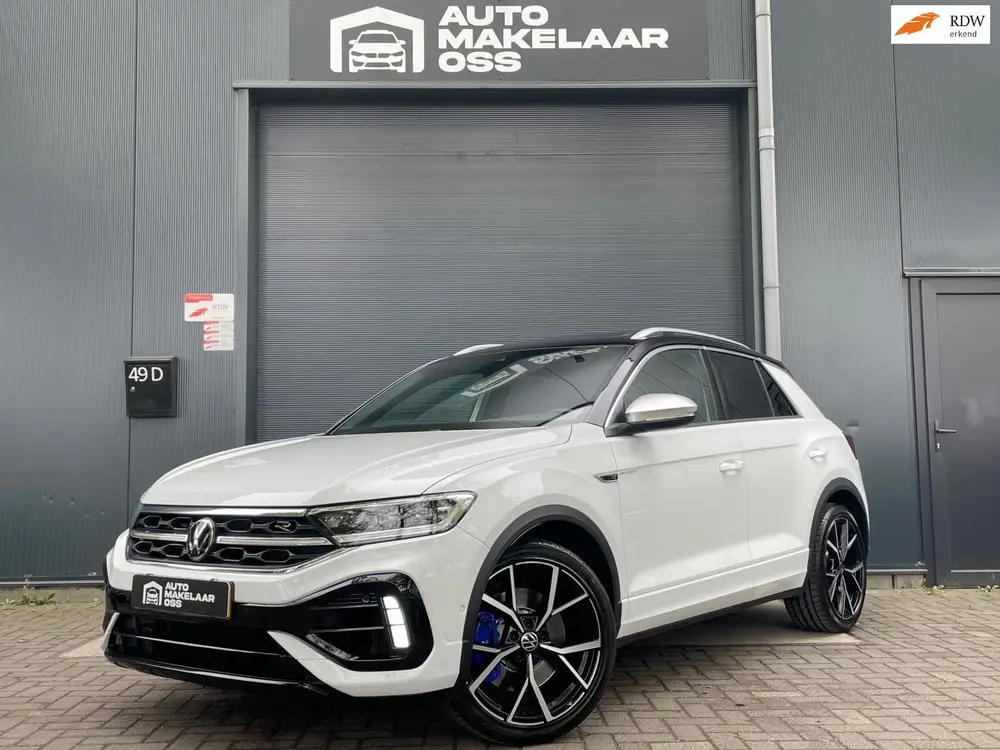 Volkswagen T-Roc R AKRA PANO SFEER CARPLAY CAMERA DIGITAAL C uit 2023