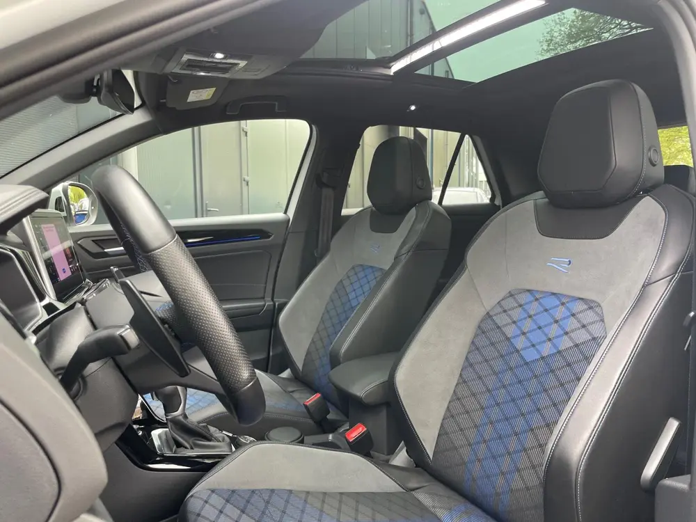 Volkswagen T-Roc R AKRA PANO SFEER CARPLAY CAMERA DIGITAAL C uit 2023, foto 12