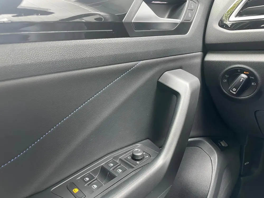 Volkswagen T-Roc R AKRA PANO SFEER CARPLAY CAMERA DIGITAAL C uit 2023, foto 14