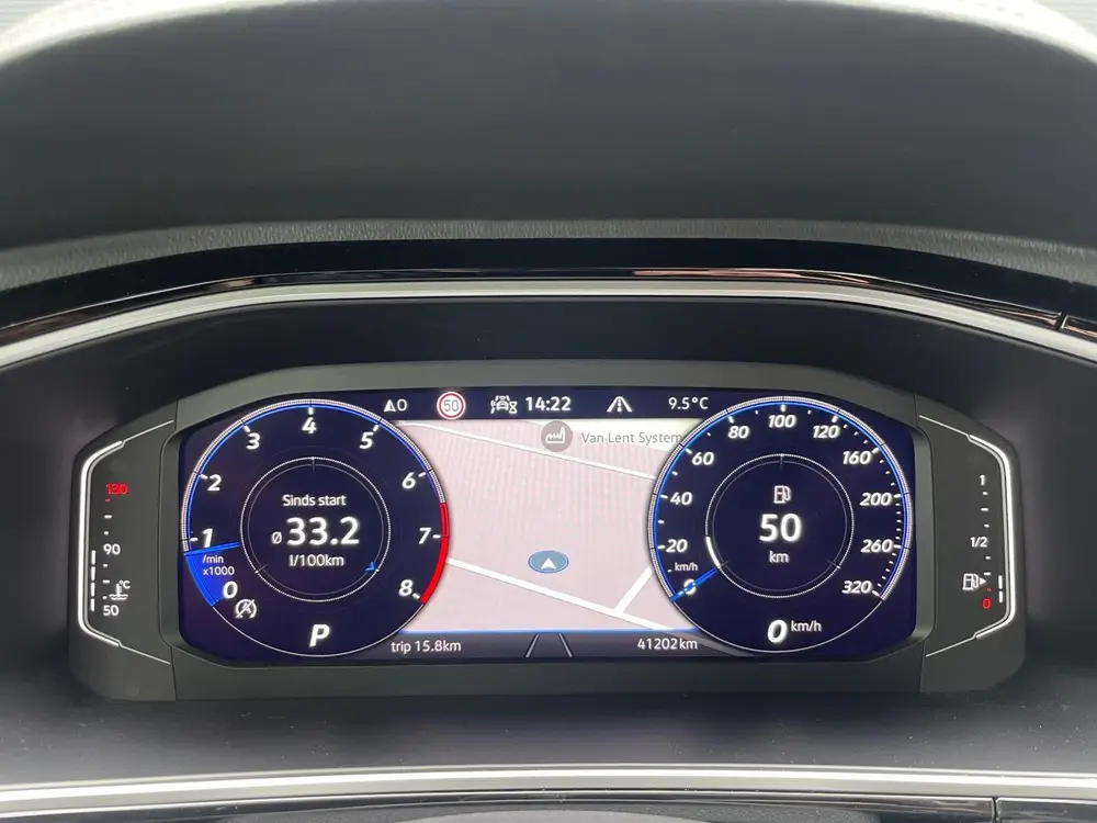 Volkswagen T-Roc R AKRA PANO SFEER CARPLAY CAMERA DIGITAAL C uit 2023, foto 16