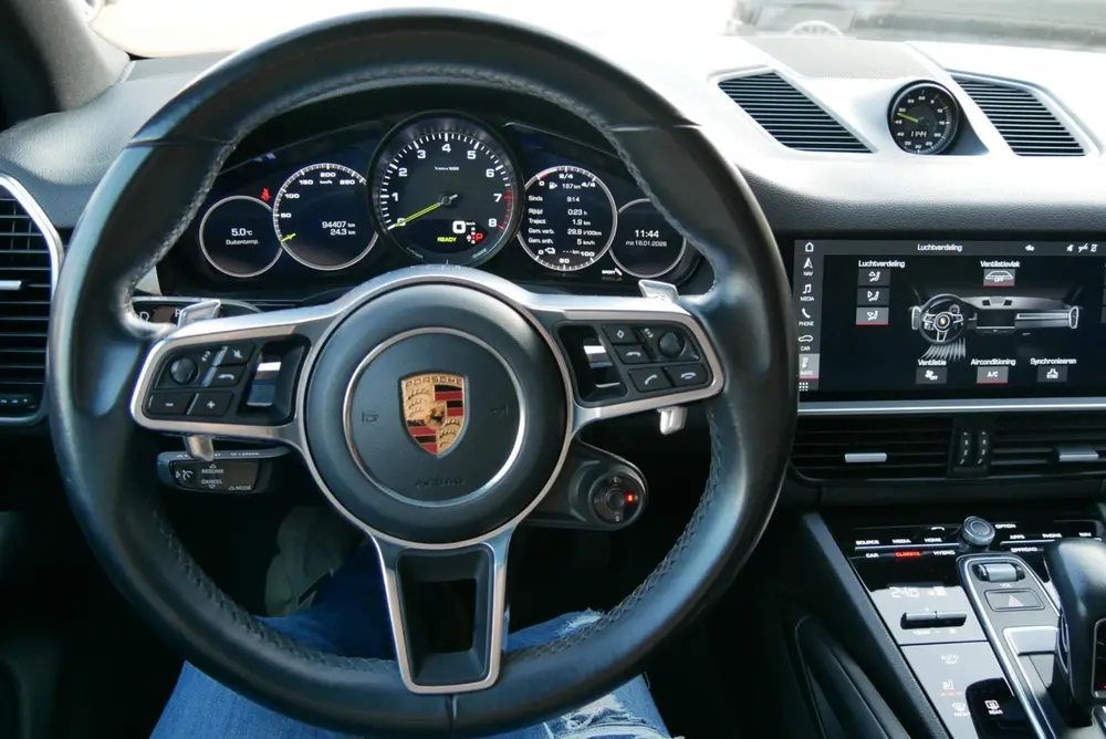 Porsche Cayenne 3.0 E-Hybrid. pano. sportchrono. memory. luc uit 2019, foto 16