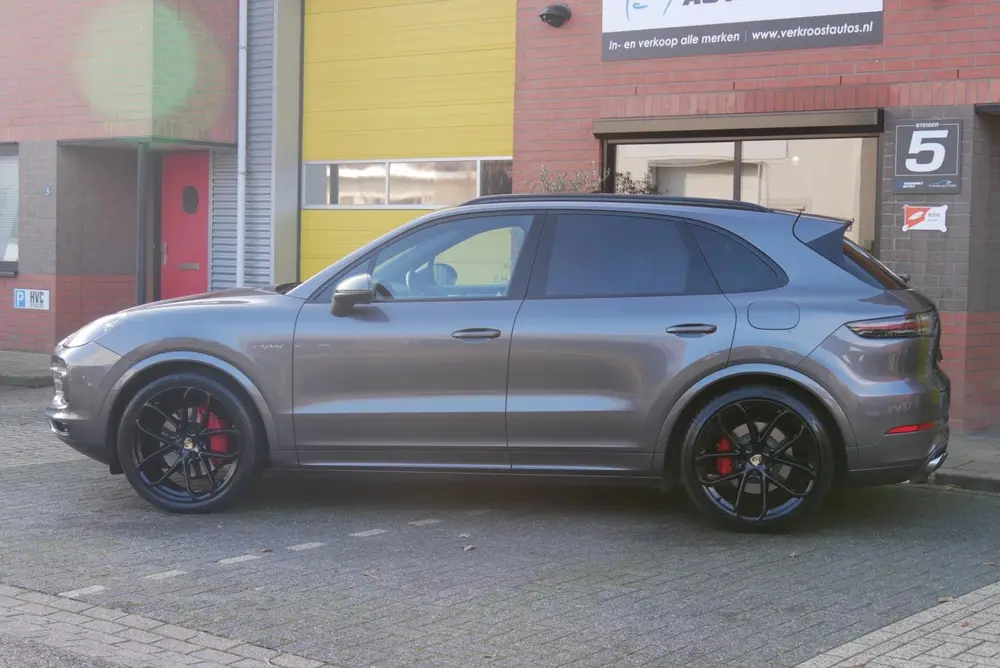 Porsche Cayenne 3.0 E-Hybrid. pano. sportchrono. memory. luc uit 2019, foto 3