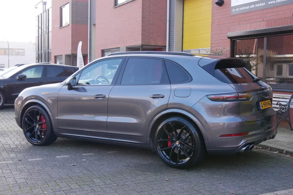 Porsche Cayenne 3.0 E-Hybrid. pano. sportchrono. memory. luc uit 2019, foto 4