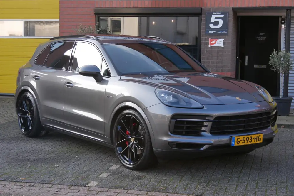 Porsche Cayenne 3.0 E-Hybrid. pano. sportchrono. memory. luc uit 2019, foto 8