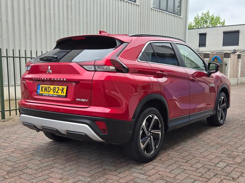 Mitsubishi Eclipse Cross 2.4 PHEV Instyle Navi uit 2021, foto 3