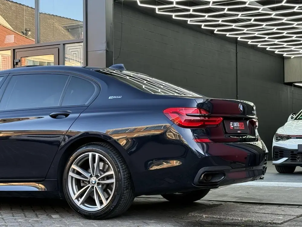 BMW 7-serie 740Le iPerformance M-PAKKET uit 2019, foto 15
