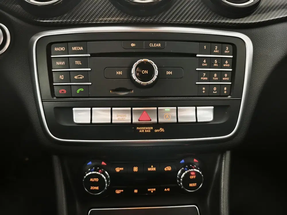 Mercedes-Benz GLA 200 Business uit 2020, foto 9