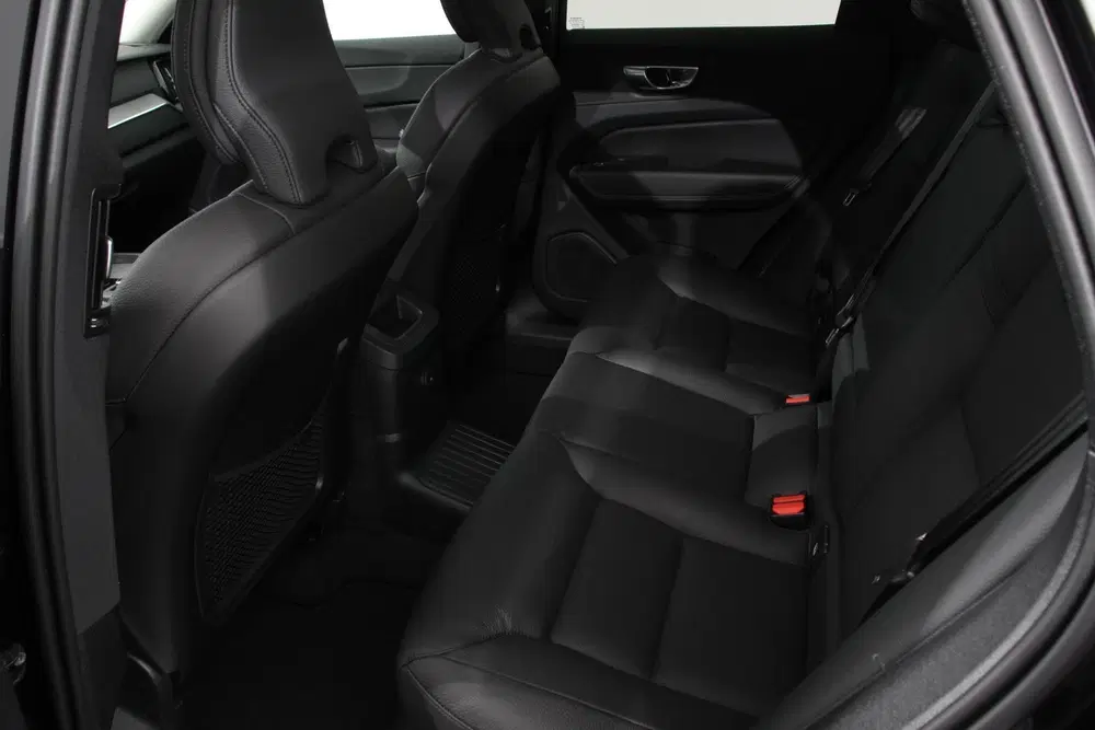 Volvo XC60 2.0 T6 398pk Plug-in hybrid AWD Plus Dark uit 2023, foto 10