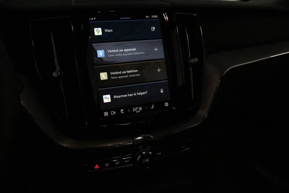 Volvo XC60 2.0 T6 398pk Plug-in hybrid AWD Plus Dark uit 2023, foto 17