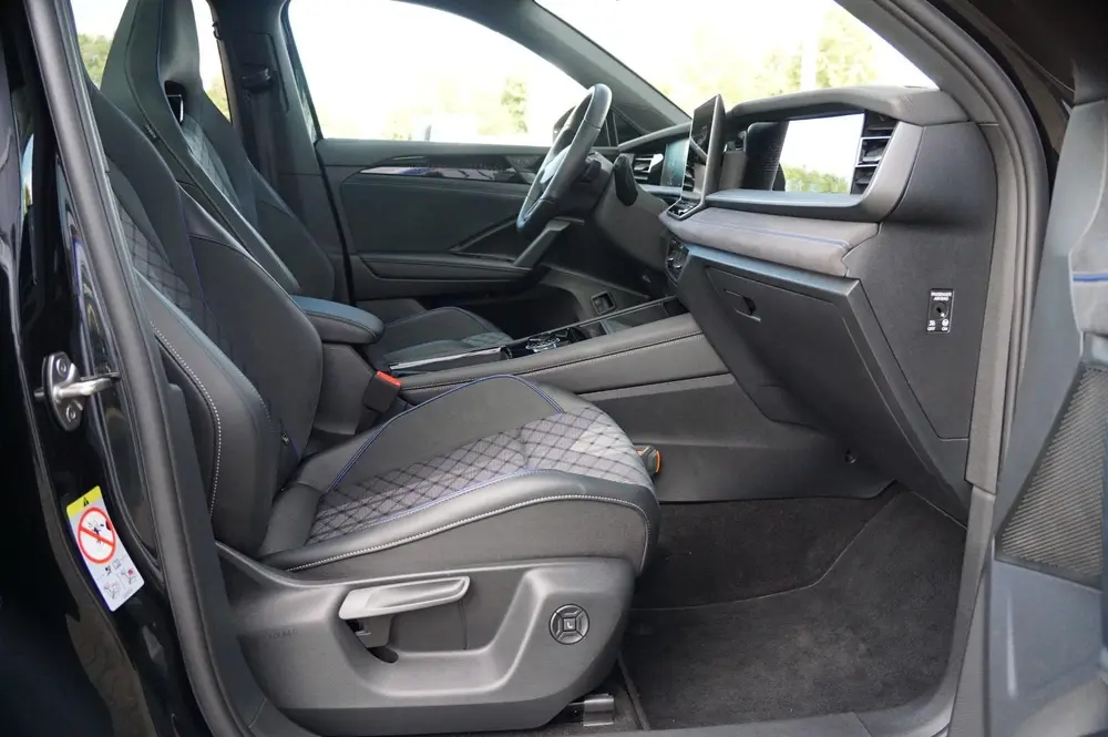 Volkswagen Tayron 1.5 eHybrid 204pk R-Line Edition | SoH 100 uit 2026, foto 17