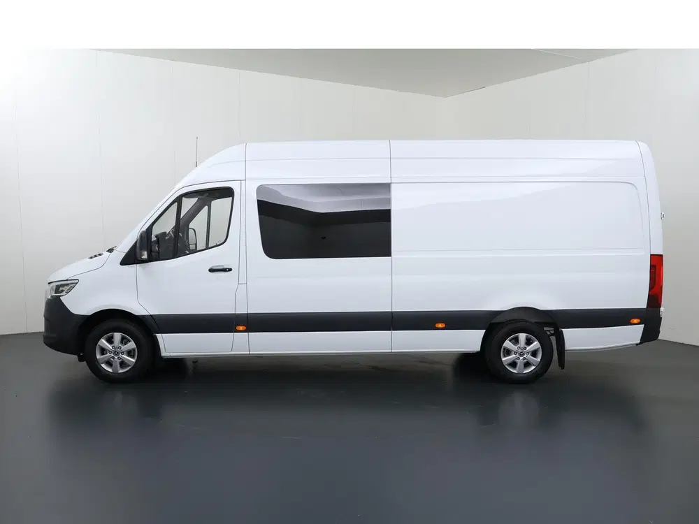 Mercedes-Benz Sprinter 317 CDI uit 2024, foto 5