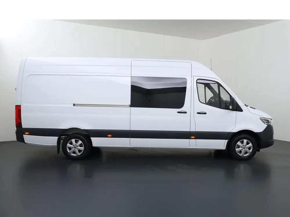 Mercedes-Benz Sprinter 317 CDI uit 2024, foto 6