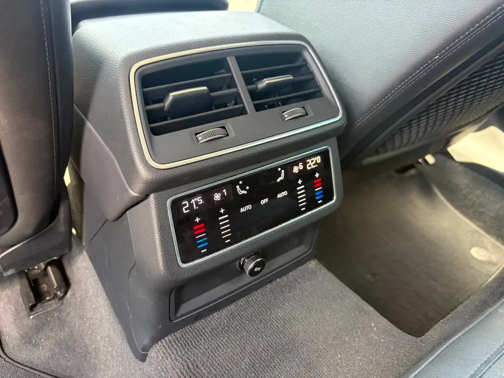 Audi A6 35 TDI S edition uit 2019, foto 14