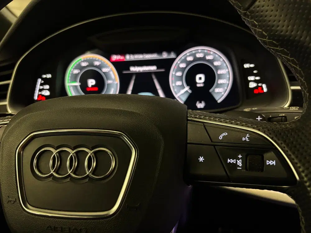 Audi Q8 55 TFSI e quattro Pro Line S uit 2022, foto 15