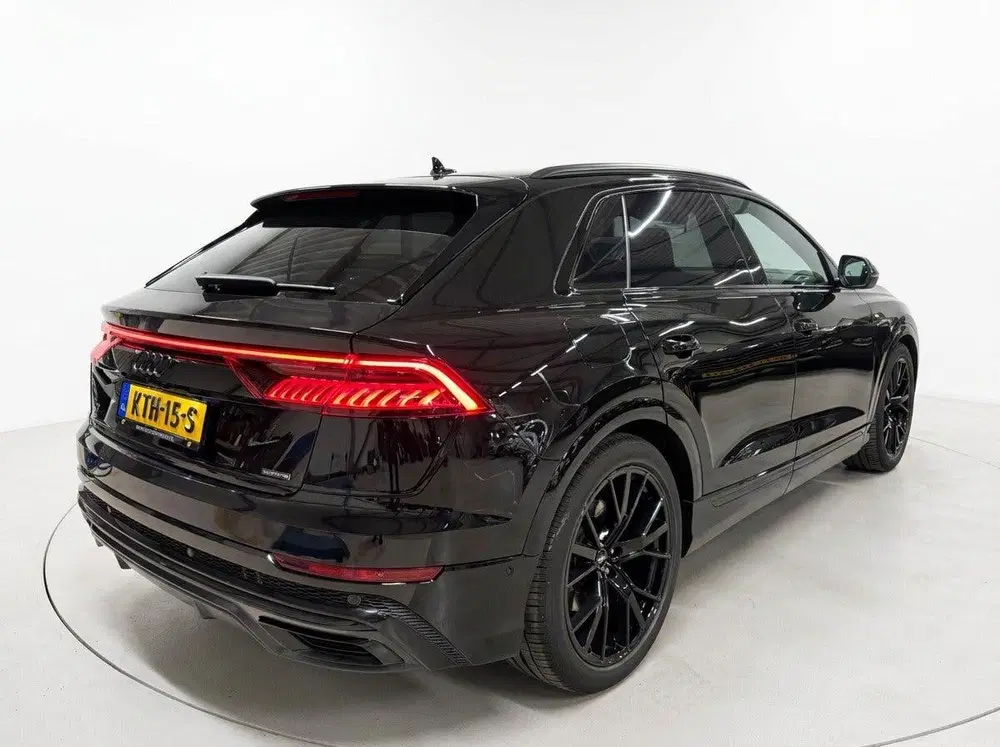 Audi Q8 55 TFSI e quattro Pro Line S uit 2022, foto 5