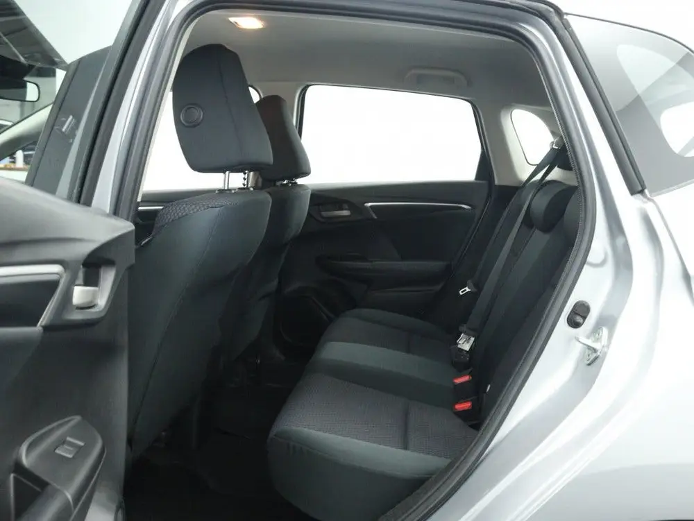 Honda Jazz 1.3 i-VTEC Comfort | Navigatie | Cruise control | uit 2019, foto 18