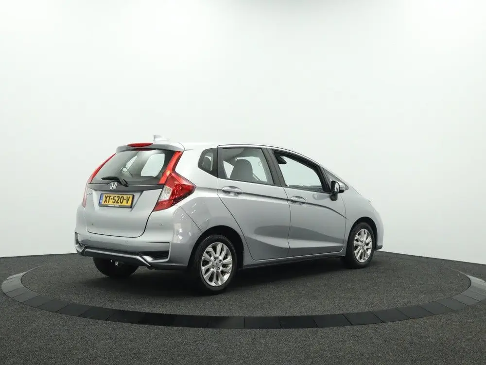 Honda Jazz 1.3 i-VTEC Comfort | Navigatie | Cruise control | uit 2019, foto 2
