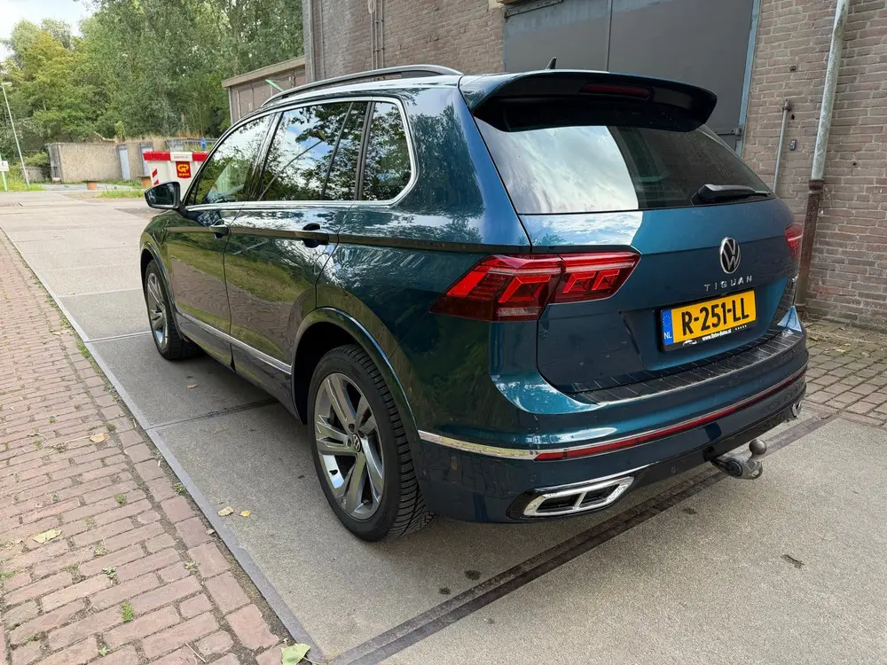Volkswagen Tiguan 1.4 TSI Ehybrid 245pk 3xR-line uit 2021, foto 3