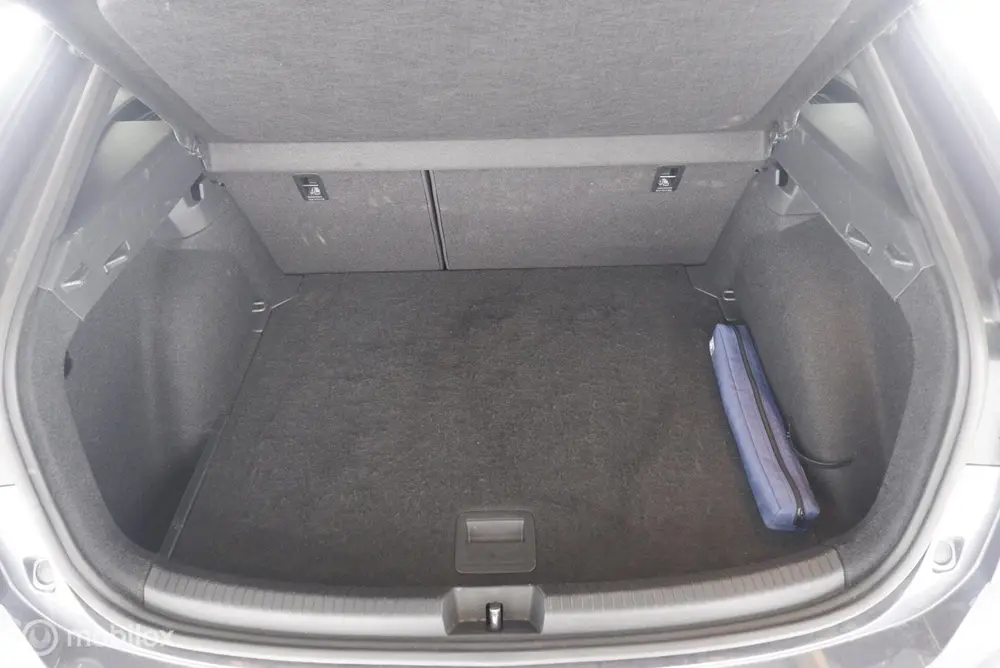 Volkswagen Taigo 1.0 TSI Automaat R-Line panorama|IQ|led|dab uit 2025, foto 15