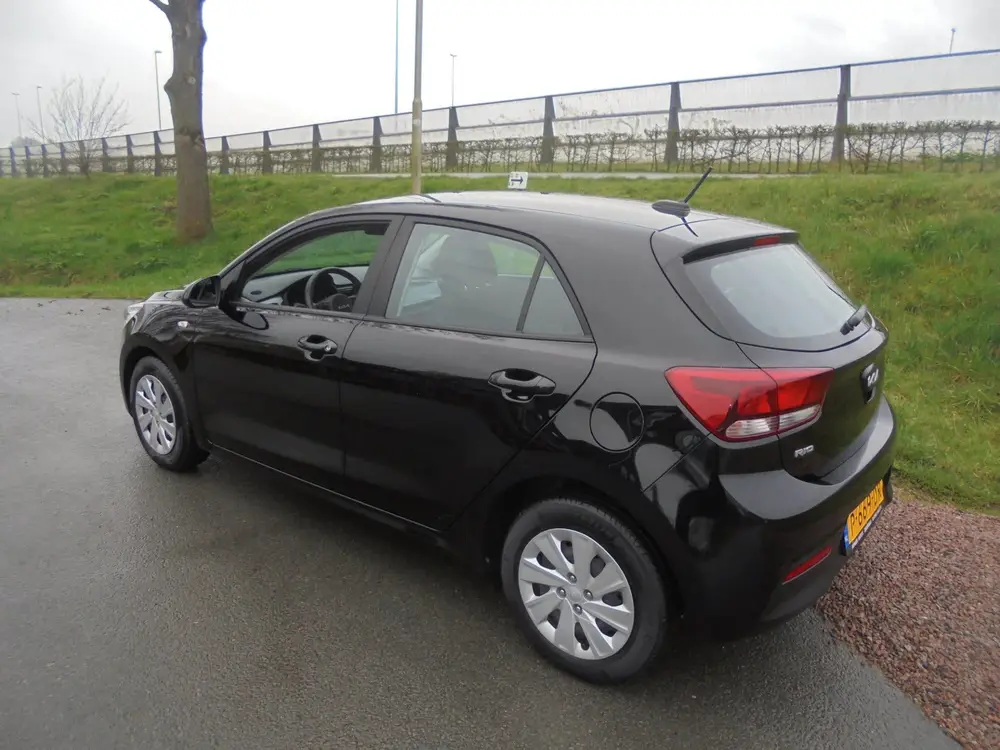 Kia Rio Kia Rio 1.0 benzine Comfortline airco 75.0 uit 2022, foto 2