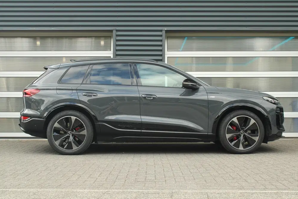 Audi Q6 e-tron 388pk quattro S edition 100kWh uit 2025, foto 3