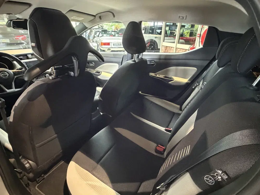 Nissan Micra 1.0 IG-T Tekna achteruitrijcamera uit 2020, foto 15
