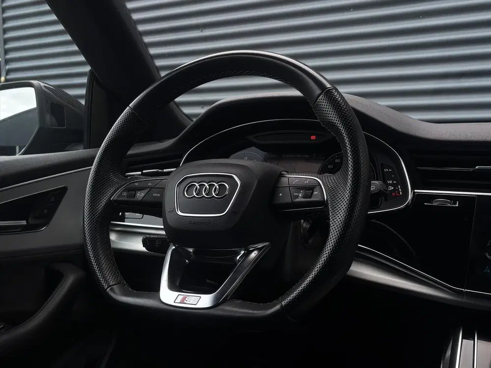 Audi Q8 55 TFSI Quattro Pro Line S uit 2020, foto 6