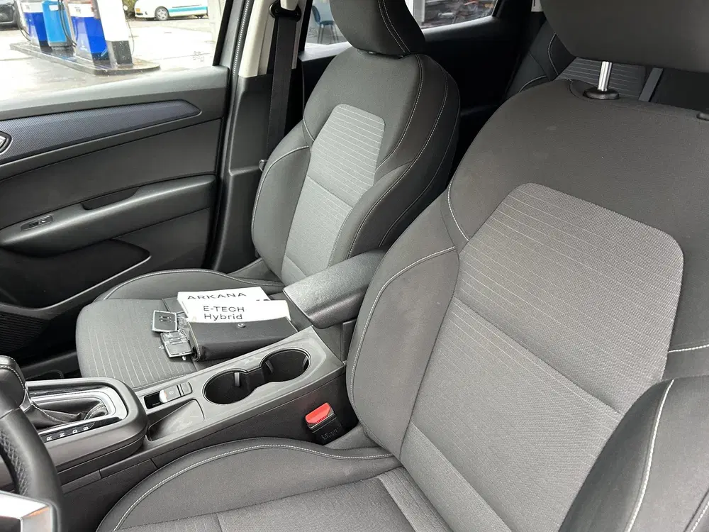 Renault Arkana 1.6 E-Tech Hybrid 145 Zen uit 2022, foto 14