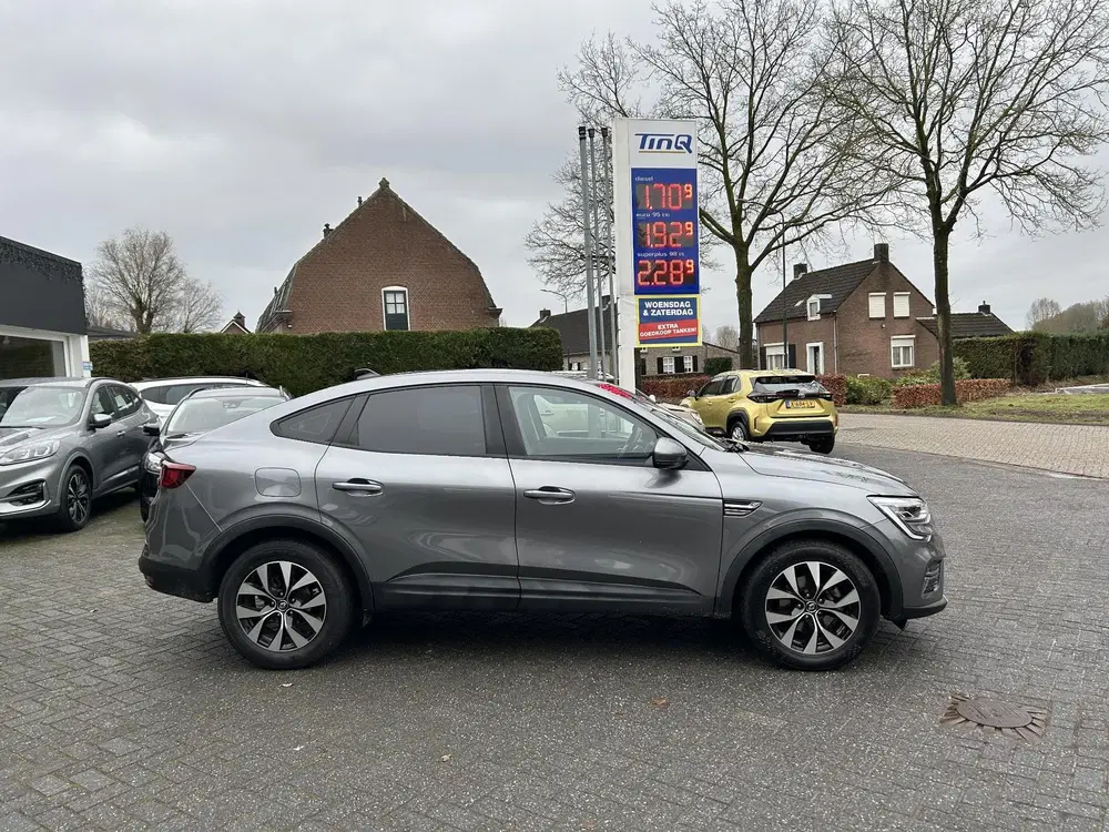 Renault Arkana 1.6 E-Tech Hybrid 145 Zen uit 2022, foto 3