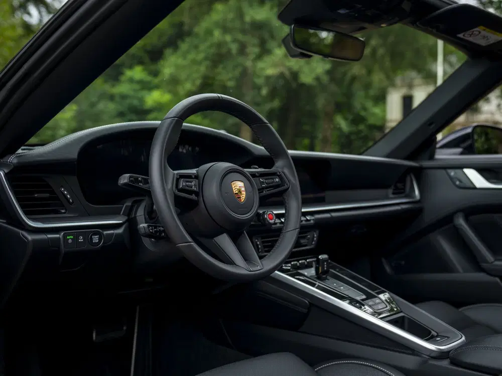 Porsche 911 992-2 Carrera SportDesign uit 2024, foto 7
