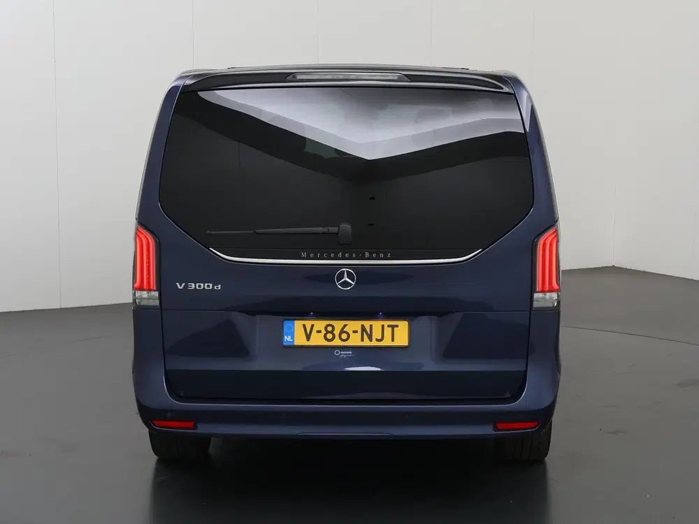 Mercedes-Benz V-Klasse 300d uit 2024, foto 4