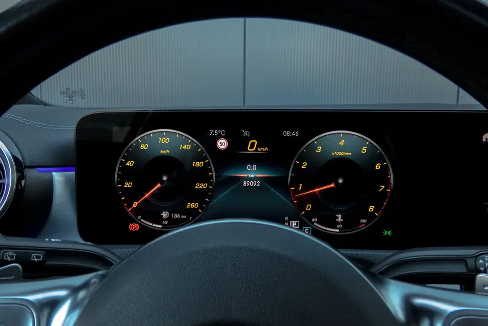 Mercedes-Benz CLA 250 Premium Plus AMG uit 2020, foto 11