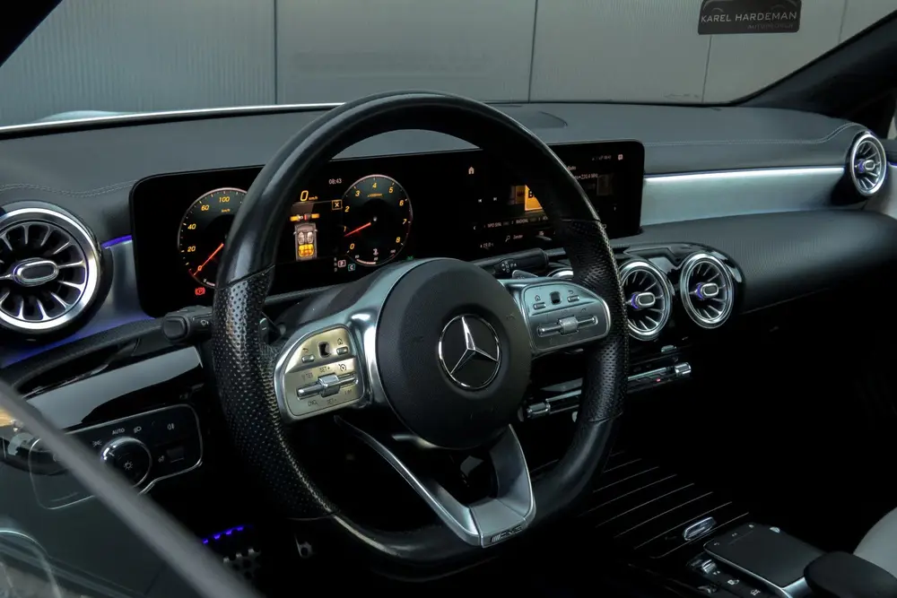 Mercedes-Benz CLA 250 Premium Plus AMG uit 2020, foto 5