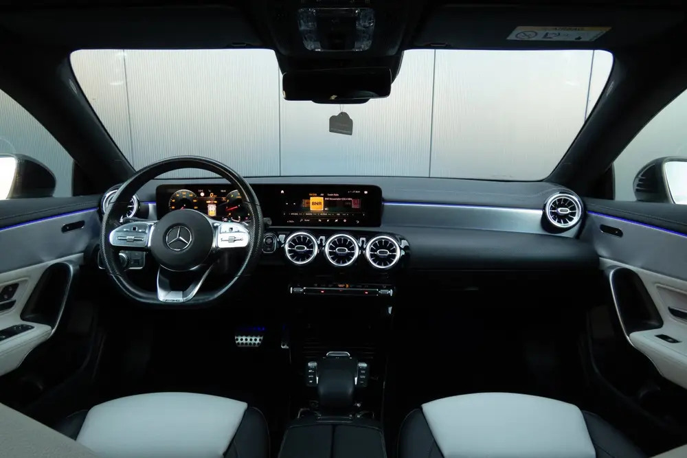Mercedes-Benz CLA 250 Premium Plus AMG uit 2020, foto 7