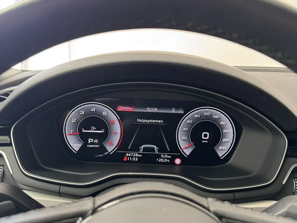 Audi A4 35 TFSI Advanced Edition uit 2023, foto 4