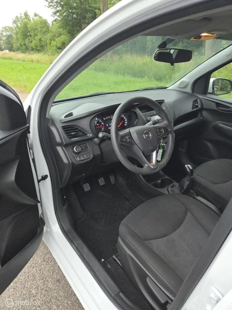 Opel Karl 1.0 ecoFLEX 120 Jaar Edition uit 2019, foto 7
