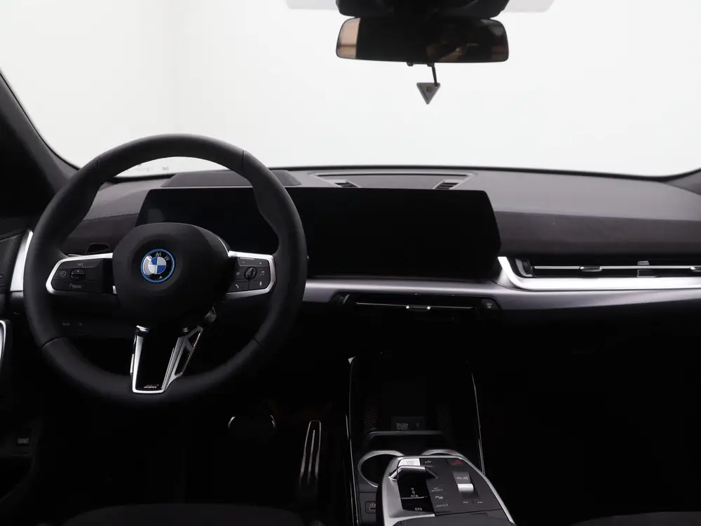 BMW iX2 eDrive20 67 kWh M Sport Edition (bj 2026 uit 2026, foto 12