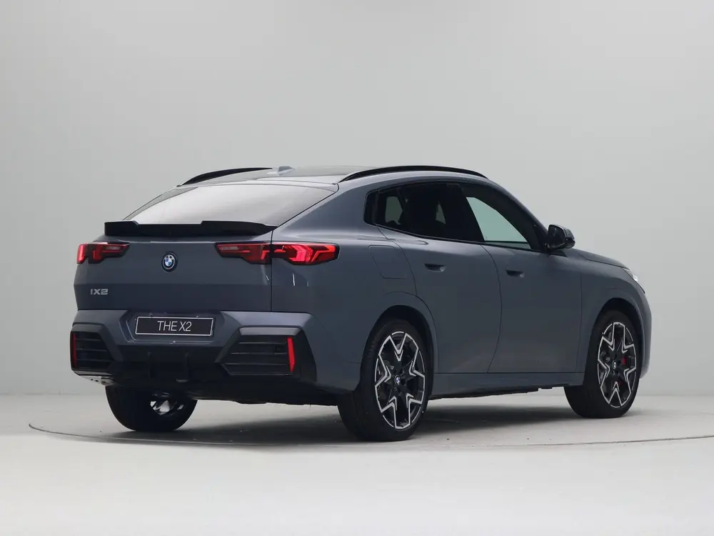 BMW iX2 eDrive20 67 kWh M Sport Edition (bj 2026 uit 2026, foto 8