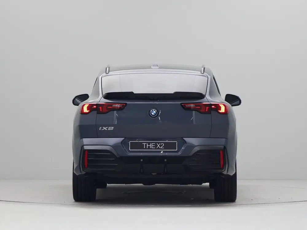BMW iX2 eDrive20 67 kWh M Sport Edition (bj 2026 uit 2026, foto 9