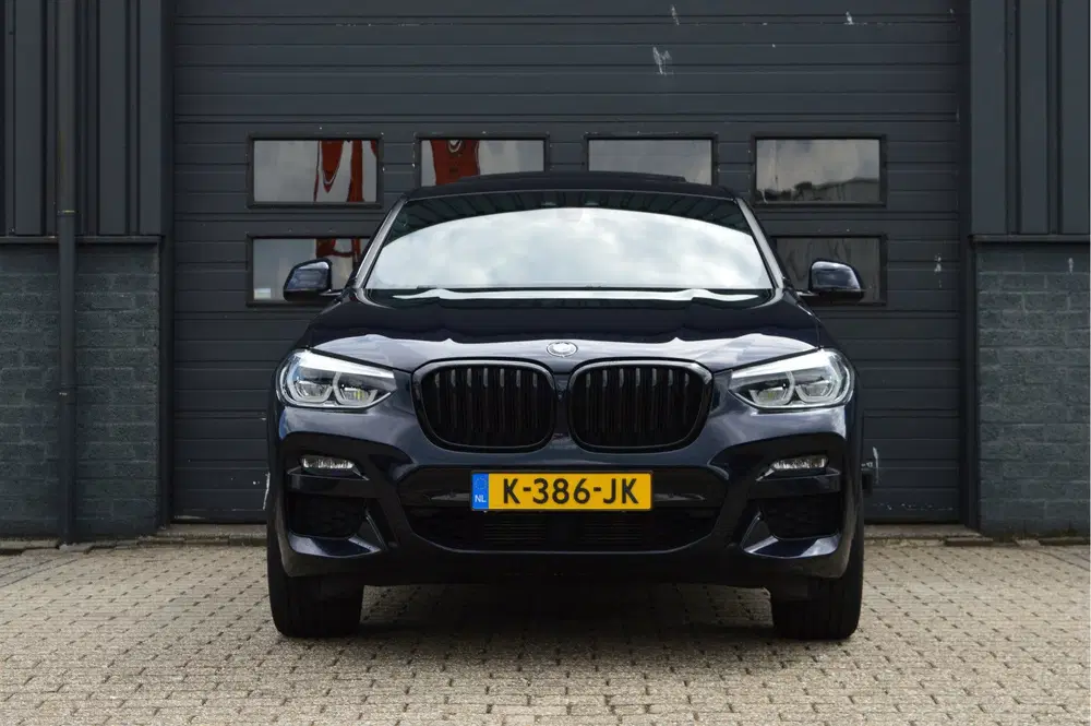 BMW X4 xDrive30i High Executive Edition uit 2021, foto 5