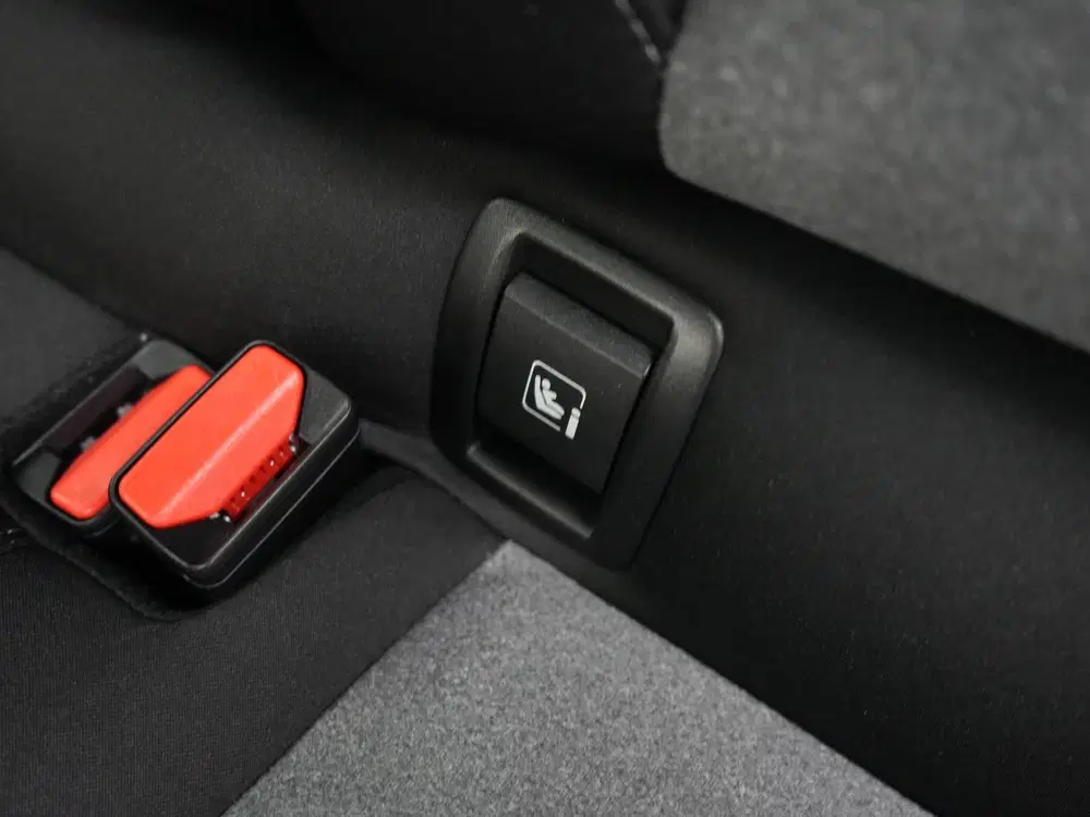 Mitsubishi Colt 1.6 HEV Intense uit 2025, foto 17