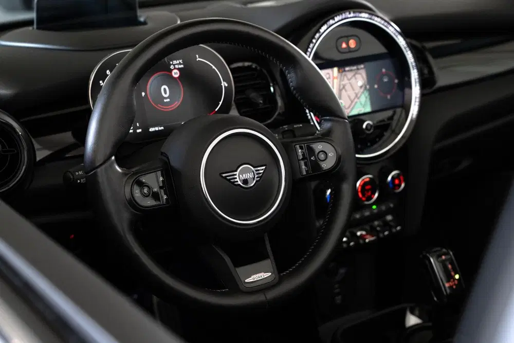 Mini Cabrio 2.0 Cooper S John Cooper Works uit 2022, foto 16