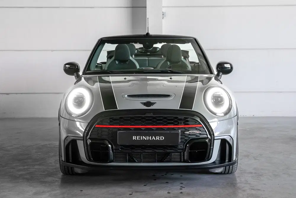 Mini Cabrio 2.0 Cooper S John Cooper Works uit 2022, foto 2