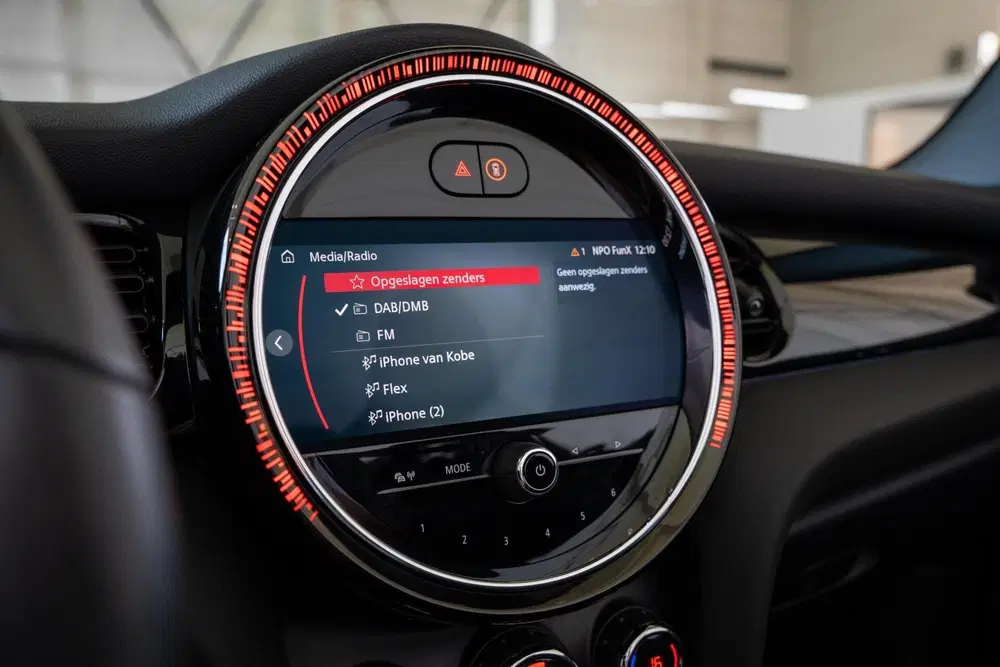 Mini Cabrio 2.0 Cooper S John Cooper Works uit 2022, foto 20