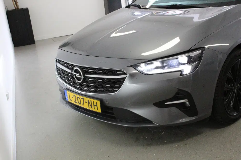 Opel Insignia 2.0 Turbo Business Elegance uit 2021, foto 19