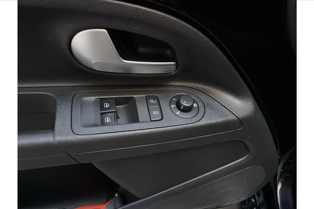 Volkswagen Up! 1.0 60PK 5D BMT 2019 Zwart met Airco uit 2019, foto 12