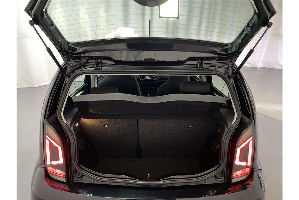 Volkswagen Up! 1.0 60PK 5D BMT 2019 Zwart met Airco uit 2019, foto 8