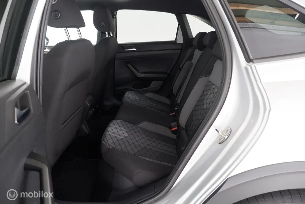 Volkswagen Taigo 1.0 TSI Automaat R-Line panorama|IQ|led|dab uit 2025, foto 13